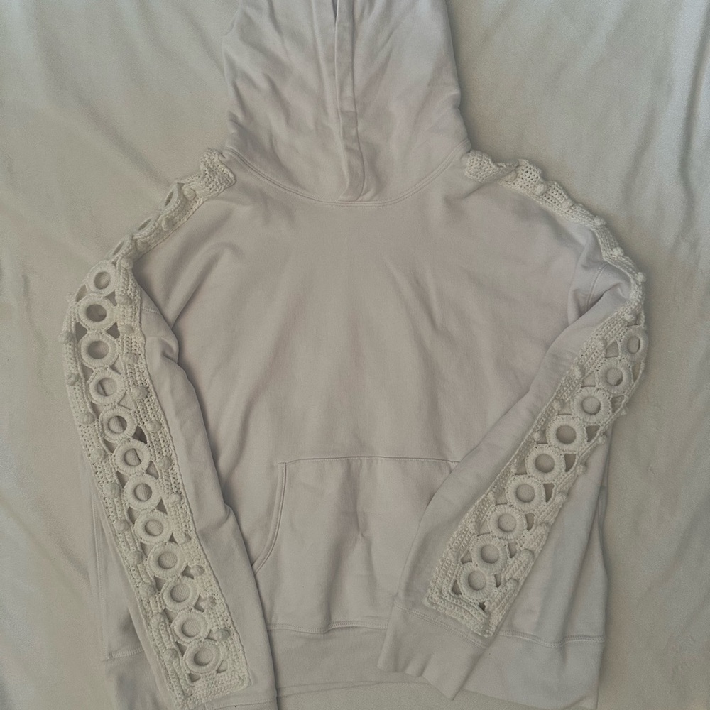 Levi’s sweatshirt